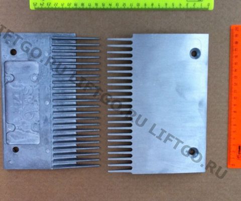 Гребенка траволатора XIZI OTIS, левая, XAA453AB6