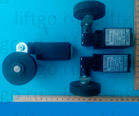 Выключатель концевой (концевик) самовозвратный CHINA QIMENG TKA236-11z