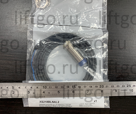 Датчик индуктивный цилиндрический Telemecanique XS218BLNAL2, M18, 12-24В