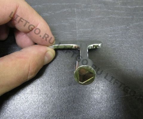 Ключ треугольный для дверей Eshine Canny