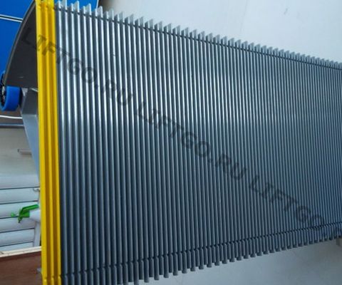 Ступень эскалатора OTIS 800мм, с желтыми полосками (GAA26140A)